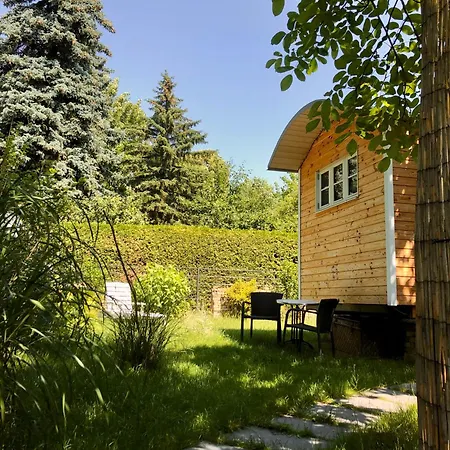 Zirkuswagen Mit Outdoor Whirlpool Und Garten Petershagen-Eggersdorf Экстерьер фото
