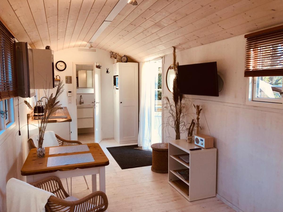 Ferienhaus Zirkuswagen Mit Outdoor Whirlpool Und Garten Petershagen-Eggersdorf