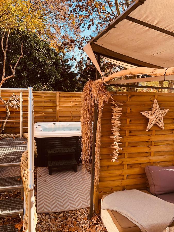 Ferienhaus Zirkuswagen Mit Outdoor Whirlpool Und Garten Petershagen-Eggersdorf